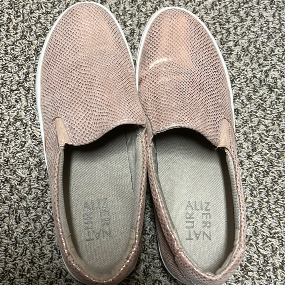 Womens shoes